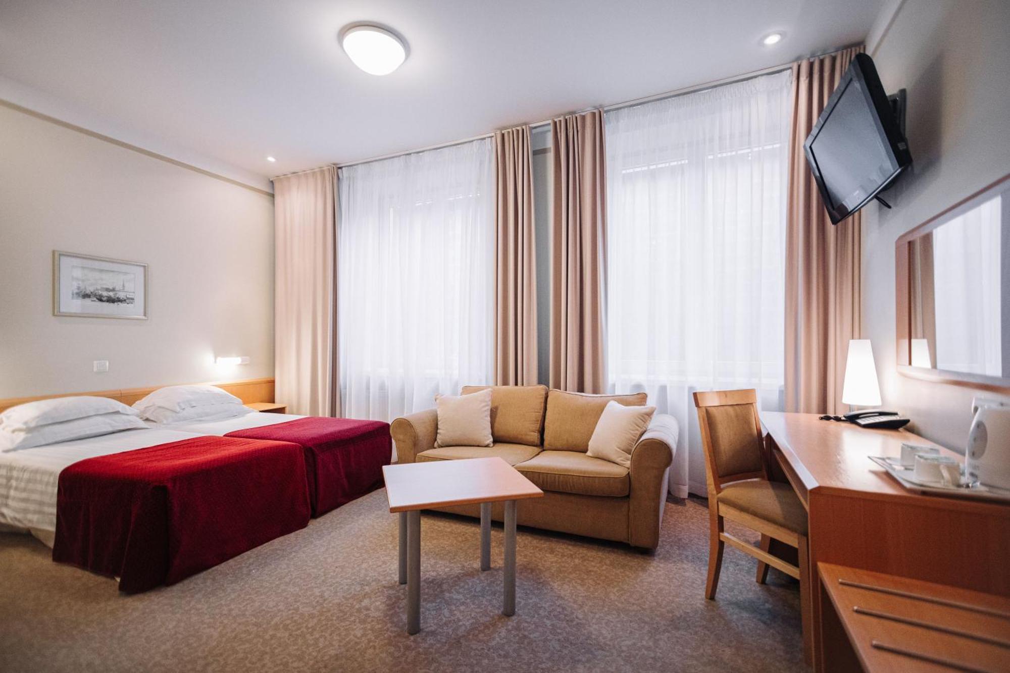 Rixwell Viru Square Hotel Tallin Exterior foto